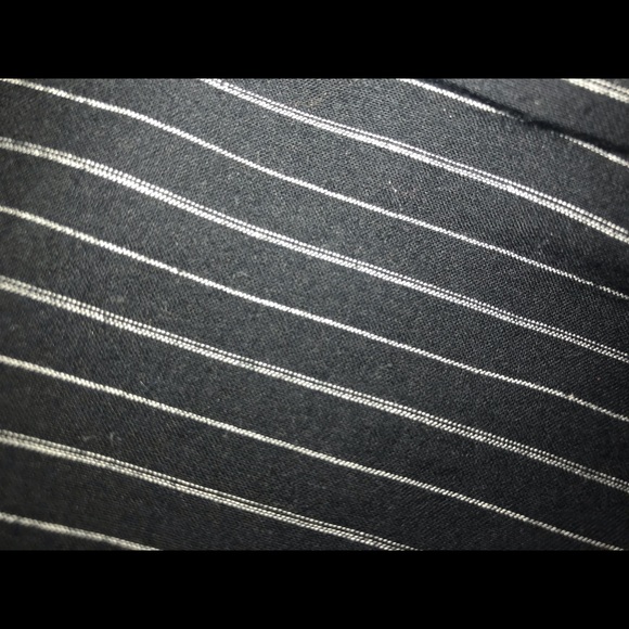 Adorable pinstripe Halter top - Picture 7 of 8